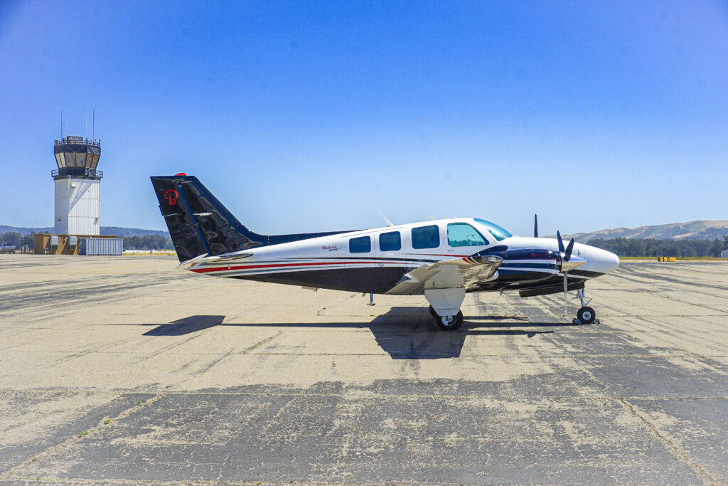 Beechcraft Baron B58 Exterior Design